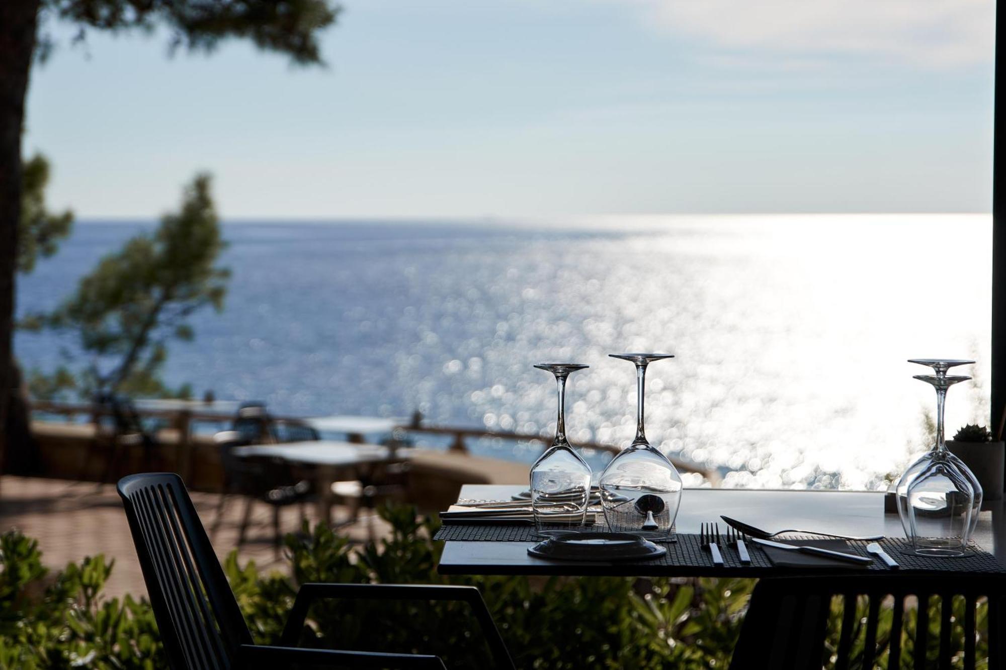 לאסי White Rocks Hotel Kefalonia מראה חיצוני תמונה