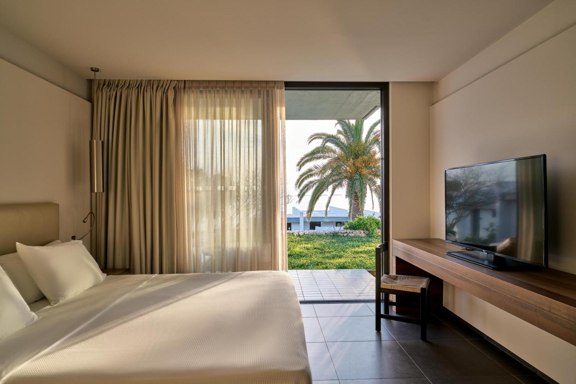 לאסי White Rocks Hotel Kefalonia מראה חיצוני תמונה