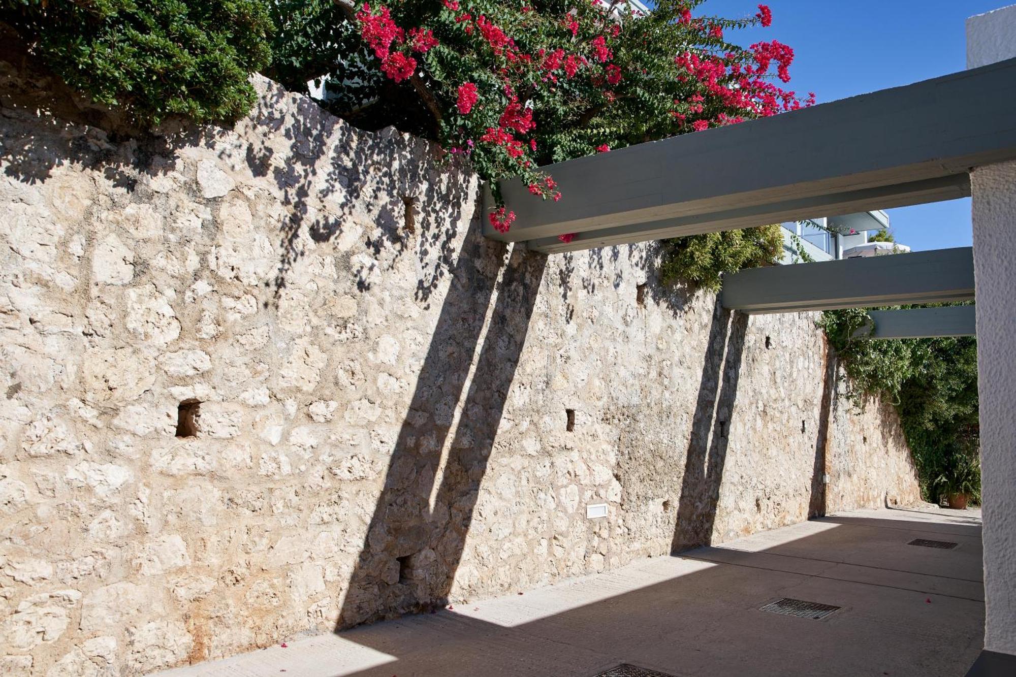 לאסי White Rocks Hotel Kefalonia מראה חיצוני תמונה